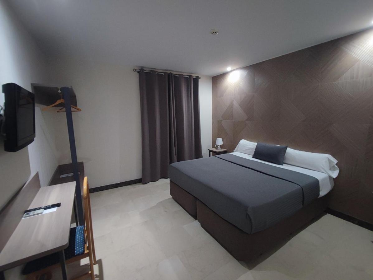 Hotel Ciudad De Navalcarnero Eksteriør billede