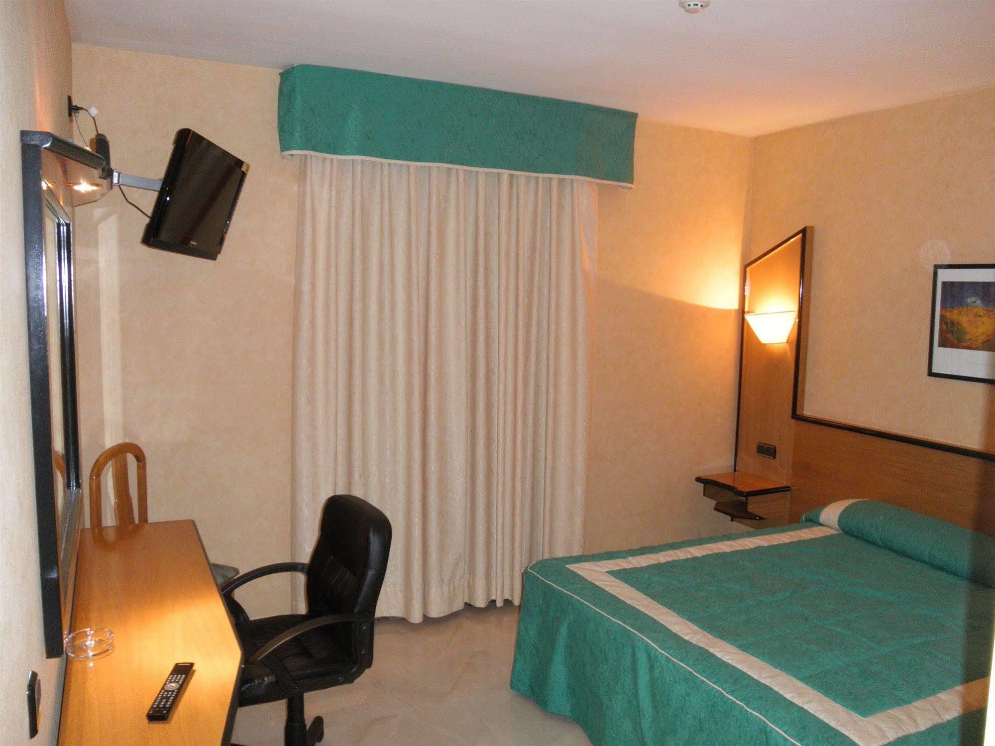 Hotel Ciudad De Navalcarnero Eksteriør billede